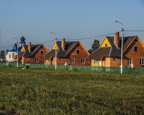 Лукашенко предлагает развивать не только агрогородки, но и перспективные деревни