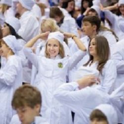 Белорусские медсестры и фельдшеры-лаборанты будут учиться на 1 год меньше