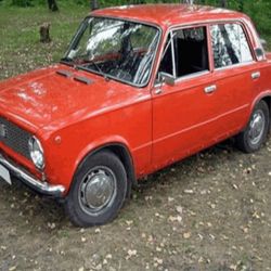 Мужчина наткнулся на свой угнанный автомобиль