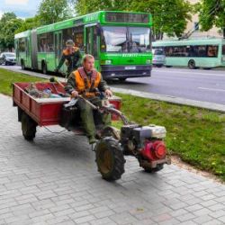 Раритеты и ``Бентли``: на чем ездят гомельчане