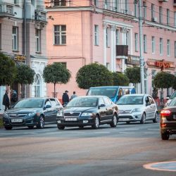 Курсантов заставят больше ездить, водителей – переобуваться, смотреть под колеса и усаживать детей в автокресла