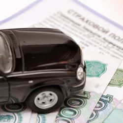 Продавца автозапчастей задержали за три тысячи долларов