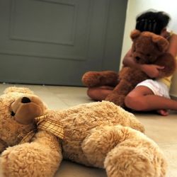 Каждая десятая девочка в мире подвергается насилию 