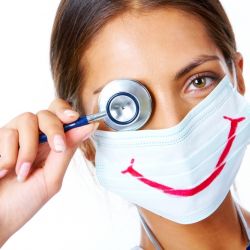 Врачи будут вести Skype-консультации