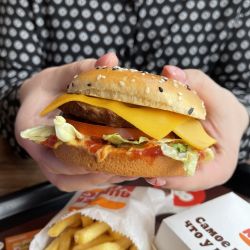 В Burger King в Гомеле появились бургеры с говядиной и курицей 