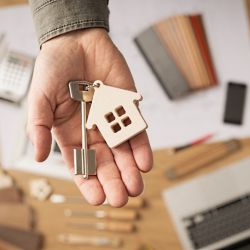 Как распорядиться недвижимостью, приобретенной по льготному кредиту?