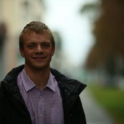 Гомельчанин довел до слез Ларису Гузееву
