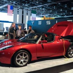 Обновленный электрокар Tesla Roadster: от Сан-Франциско до Лос-Анджелеса без остановок  