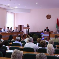 Почему гомельчане не ходят летом в сауны и как спастись от борщевика