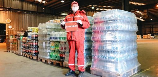 Coca Cola в Беларуси передала питьевую воду медперсоналу Гомельской больницы 